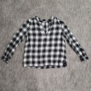 Gap Medium Black, White, and Light Pink Plaid Flannel Shirt